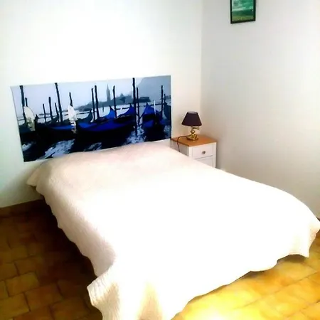 홈스테이 Hebergement Privatif En Maison - Jardin Calme Montreuil-Bellay - Sud Saumur 몽트뢰유벨레이